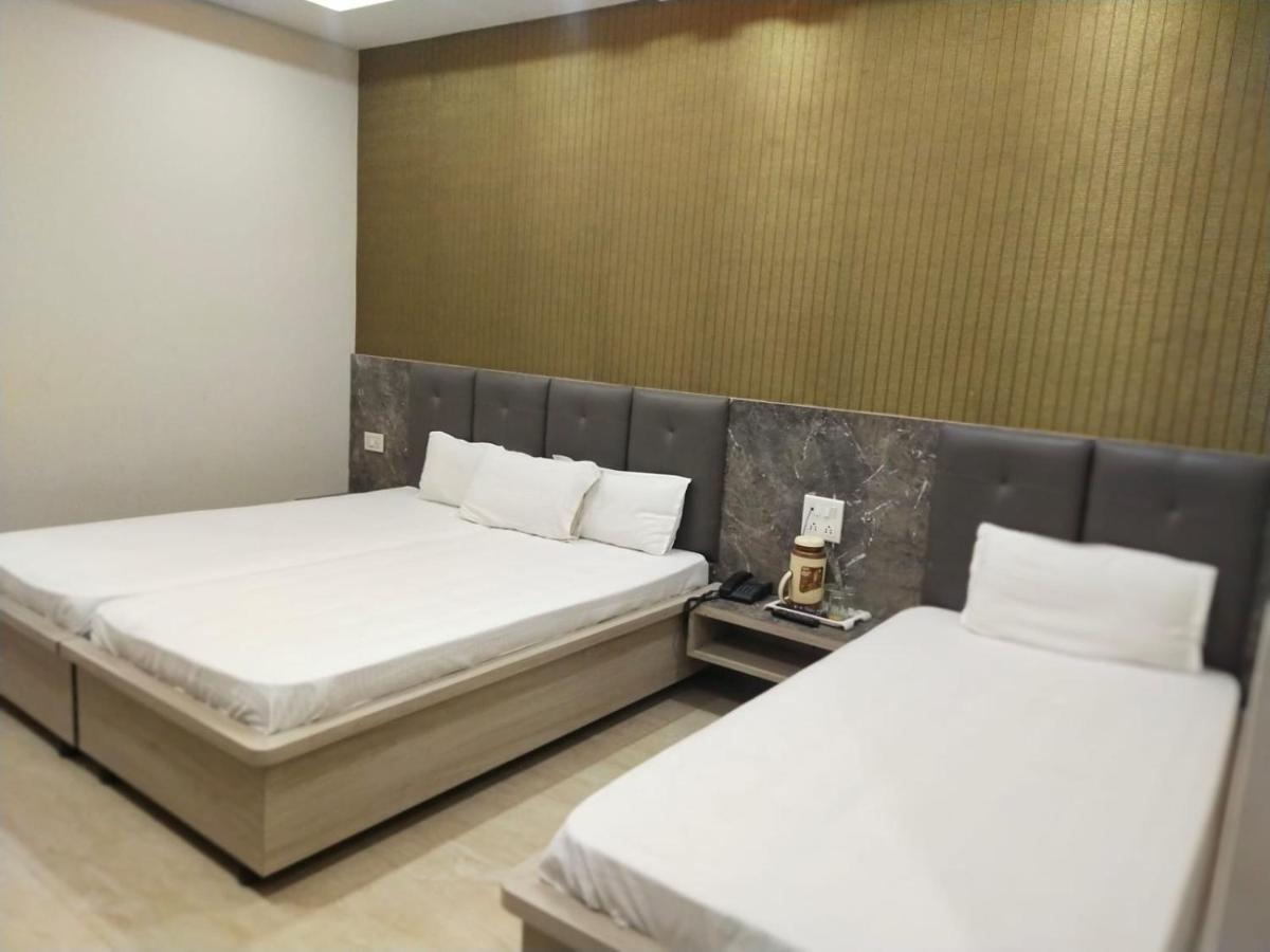 Hotel Gateway Kailash Varanasi Luaran gambar