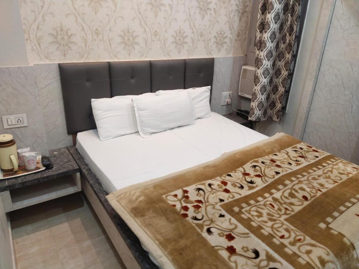 Hotel Gateway Kailash Varanasi Luaran gambar