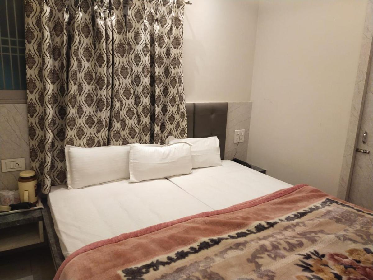 Hotel Gateway Kailash Varanasi Luaran gambar