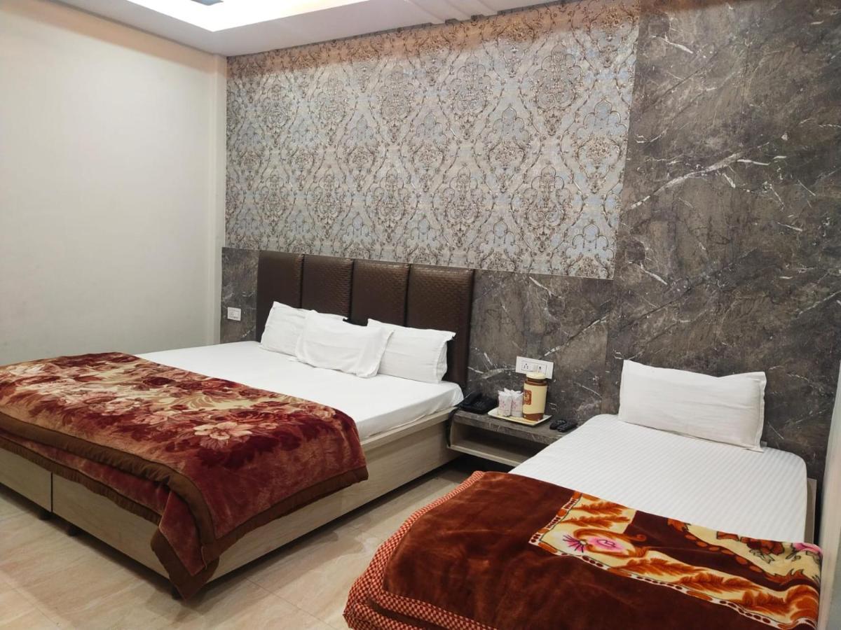 Hotel Gateway Kailash Varanasi Luaran gambar