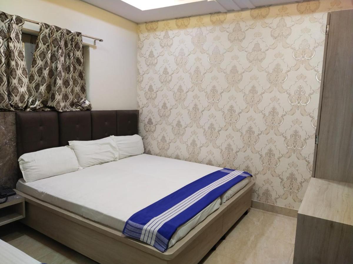 Hotel Gateway Kailash Varanasi Luaran gambar