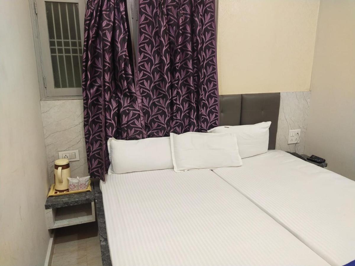 Hotel Gateway Kailash Varanasi Luaran gambar