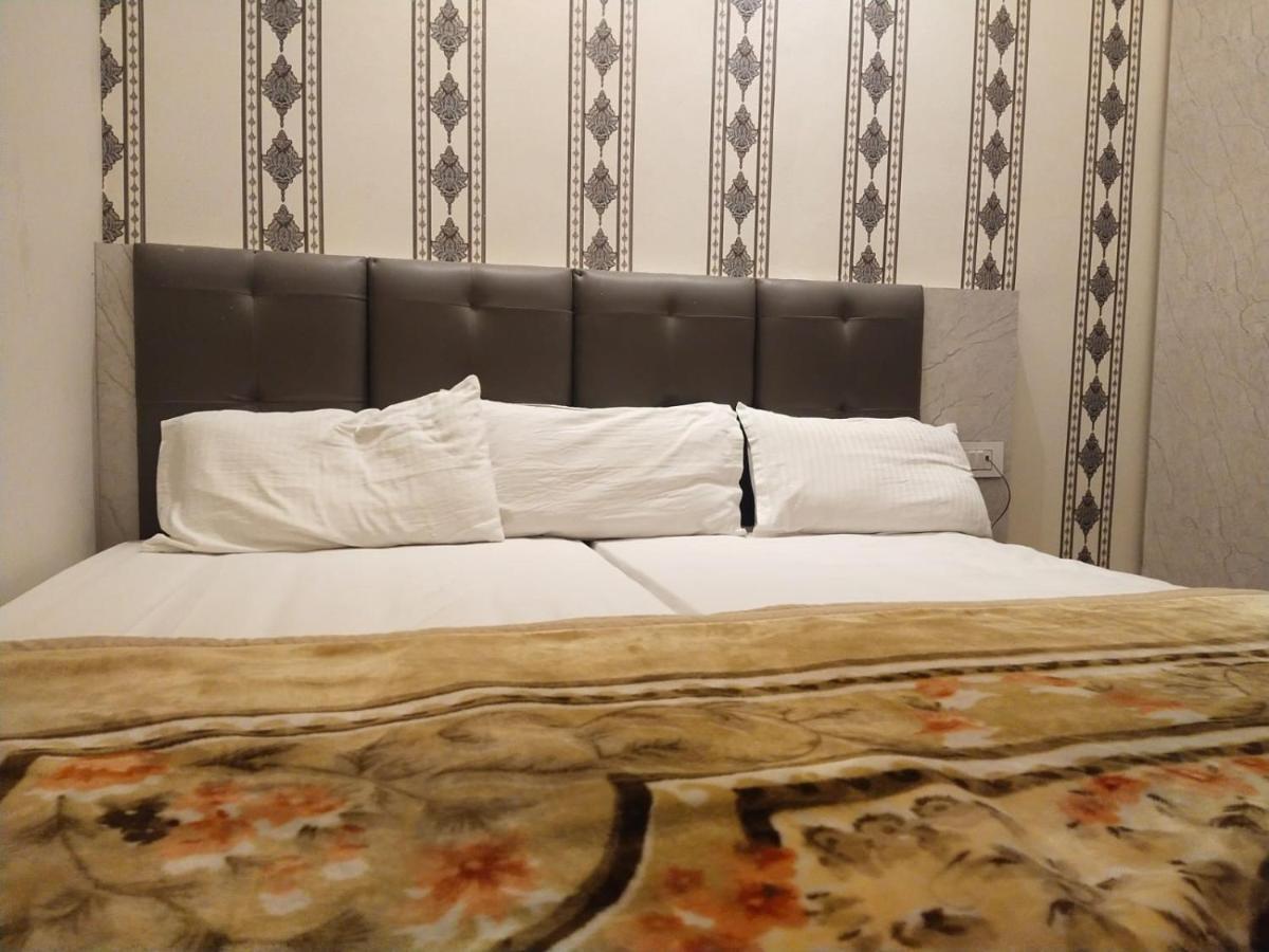 Hotel Gateway Kailash Varanasi Luaran gambar