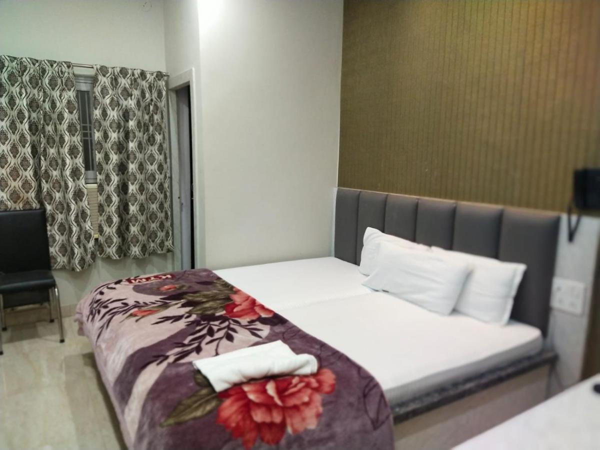 Hotel Gateway Kailash Varanasi Luaran gambar