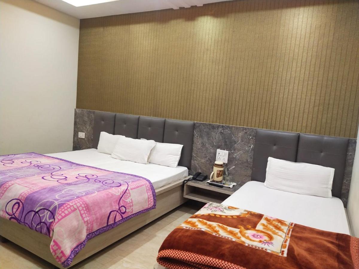 Hotel Gateway Kailash Varanasi Luaran gambar