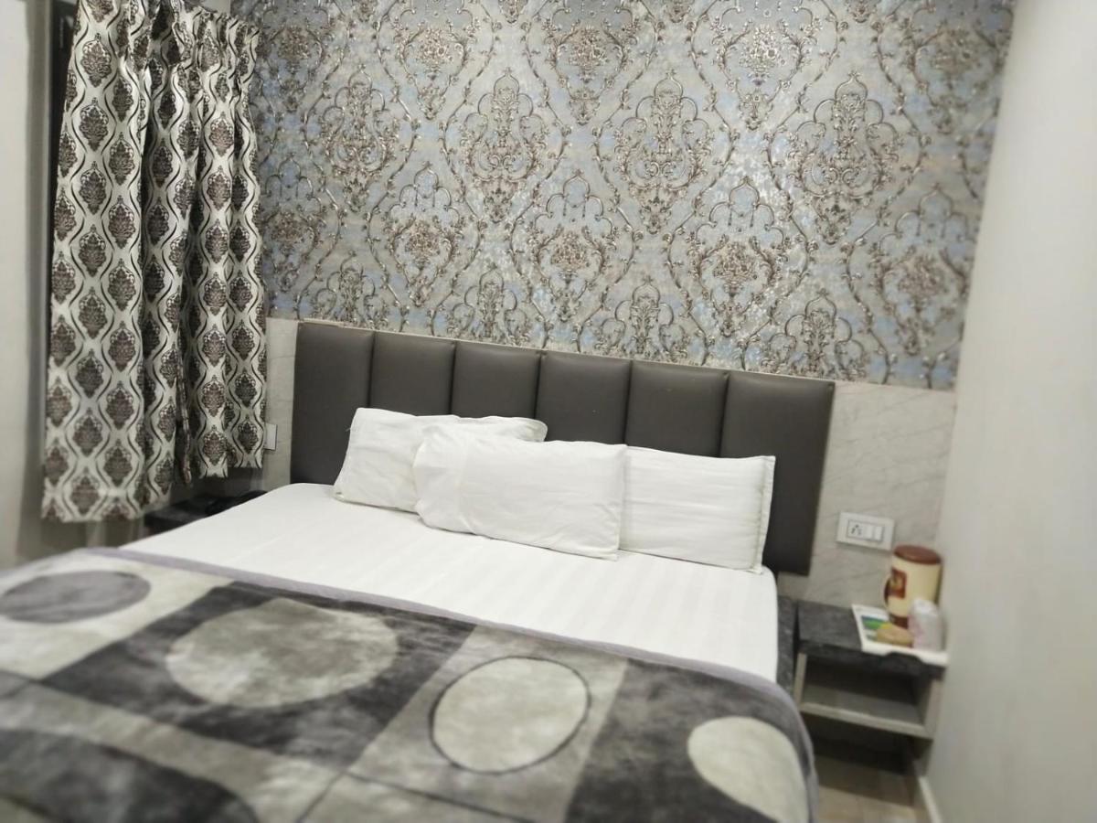 Hotel Gateway Kailash Varanasi Luaran gambar