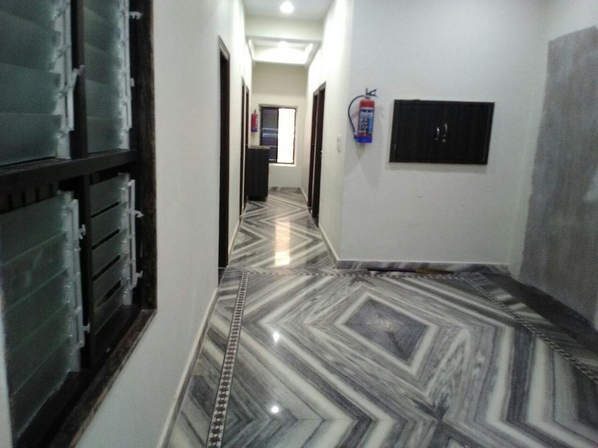 Hotel Gateway Kailash Varanasi Luaran gambar